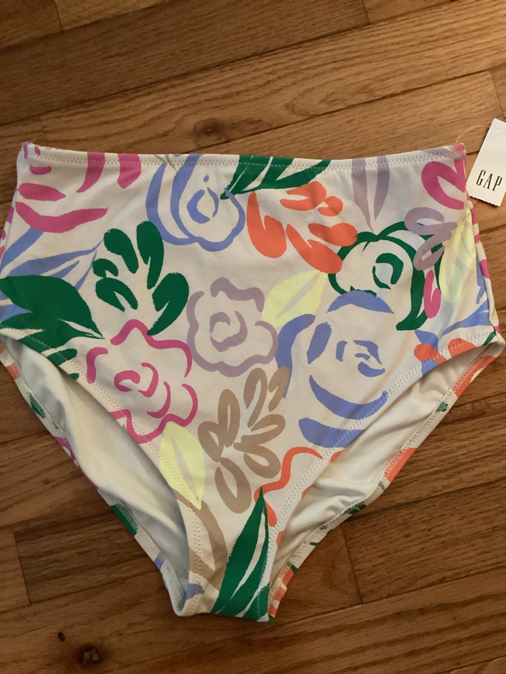GAP HIGH RISE BIKINI BOTTOM FULLY LINED GREAT COVERAGE  STAYS TRUE TO SIZE WET